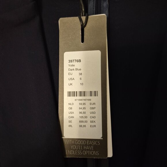 Blazer Black - Picture 5 of 6